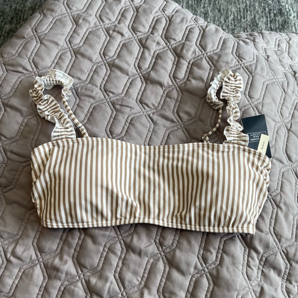 Abercrombie & Fitch Other - Abercrombie bikini top